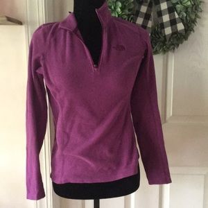 The North Face 1/4 zip Top
